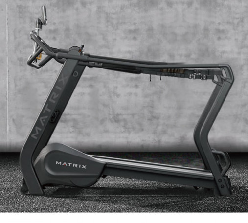 Беговой тренажер Matrix S-Drive с целевой консолью Power