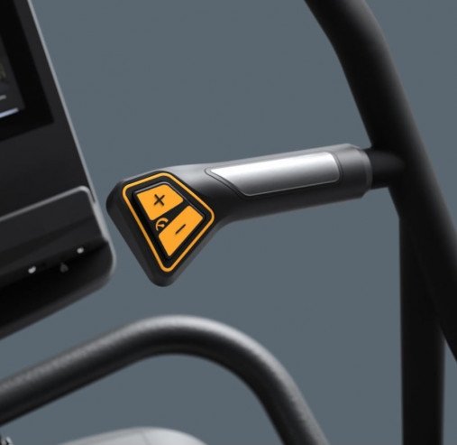 Лестница-степпер Matrix Performance. Консоль Touch Base