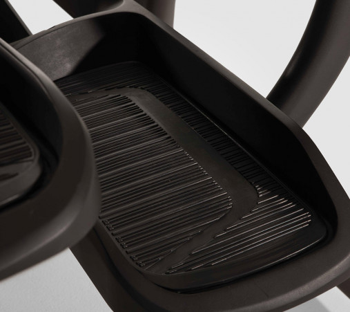 Эллиптический эргометр домашний Matrix E50XIR с большим сенсорным дисплеем