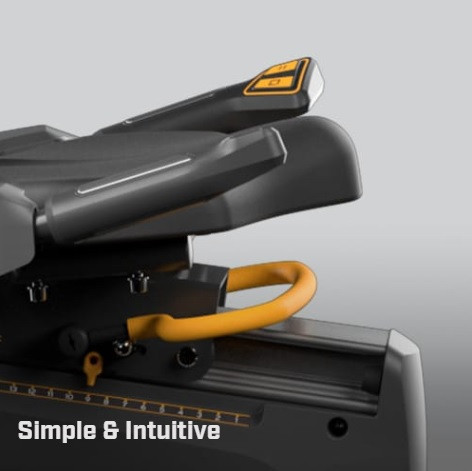 Горизонтальный велотренажер Matrix Performance. Консоль Touch