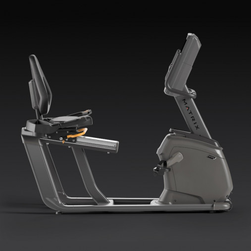 Горизонтальный велотренажер Matrix Lifestyle. Консоль Premium LED