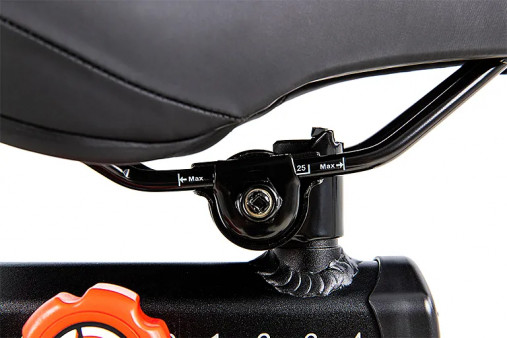 Спин-байк SPIRIT CIC850 магнитный (MSR) с ручной регулировкой (MCB)